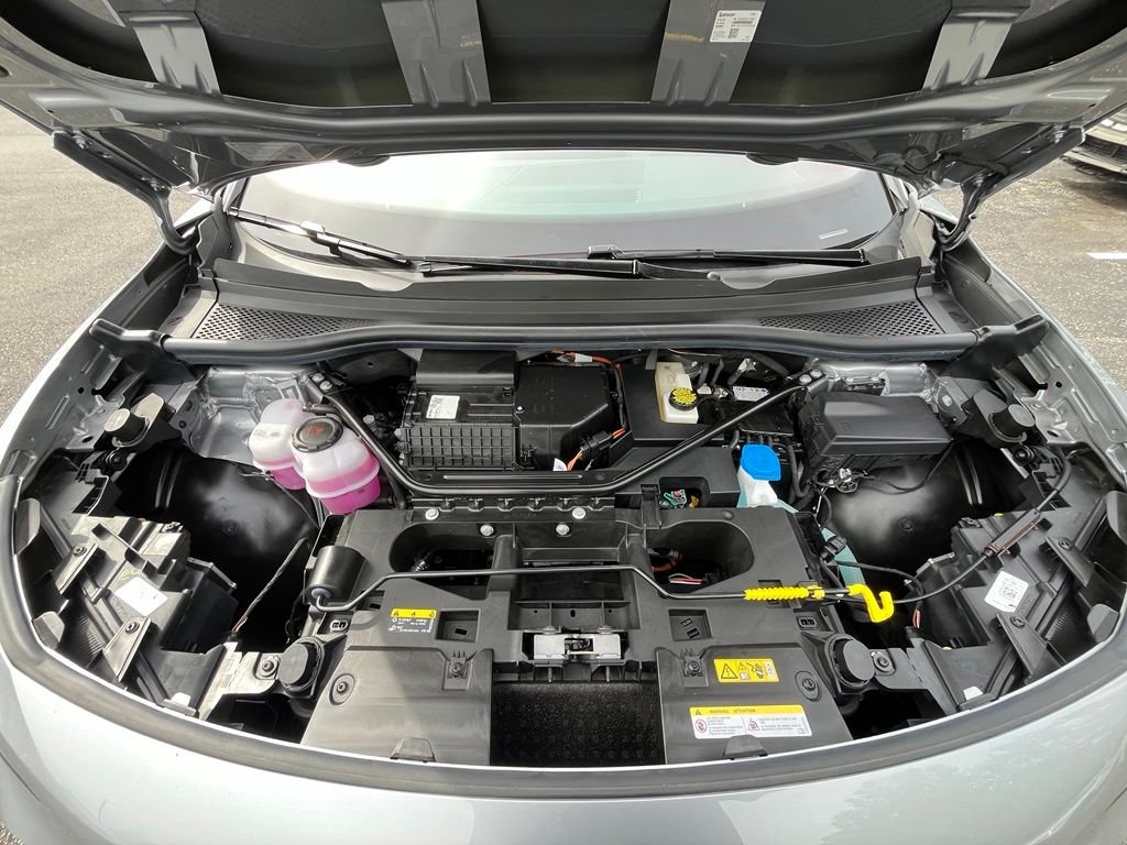 Used 2025 Silver Volkswagen Pro image 29
