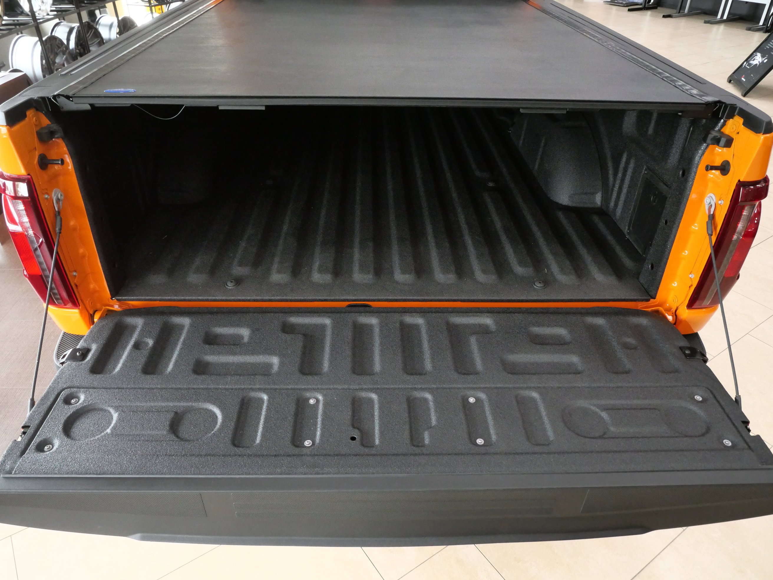 Used 2025 Orange Ford XL Sleeper image 7