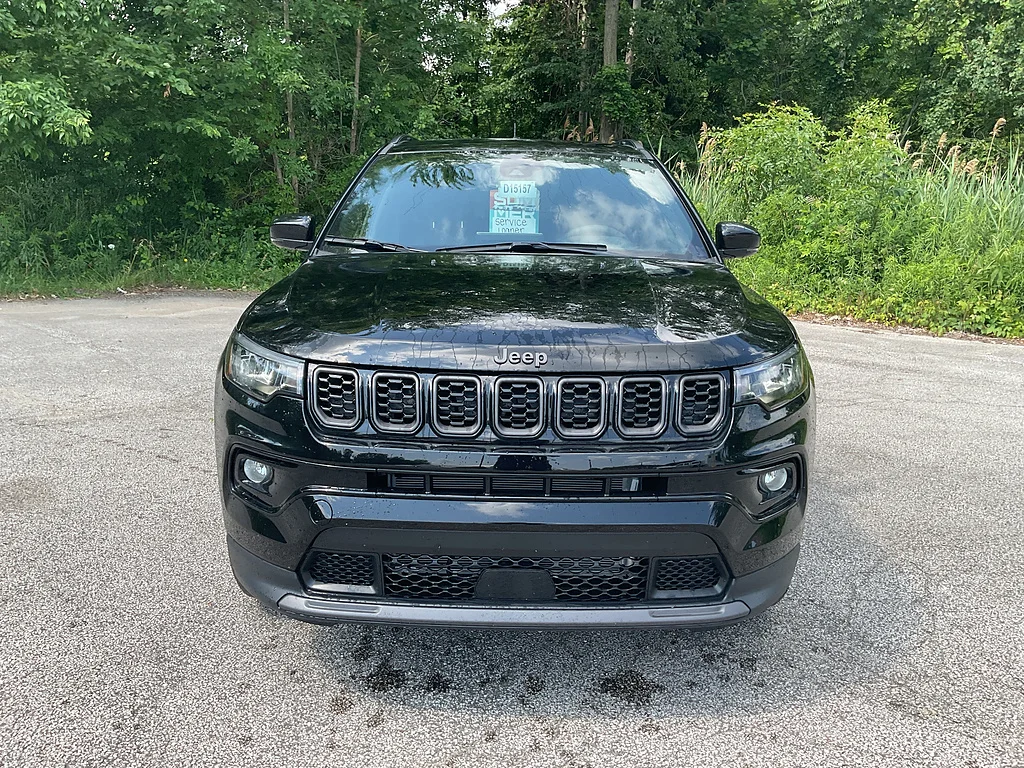 New 2026 Diamond Black Crystal Pearlcoat Jeep Limited Altitude image 2