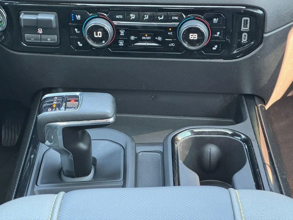 Used 2023 Beige Chevrolet ZR2 image 14
