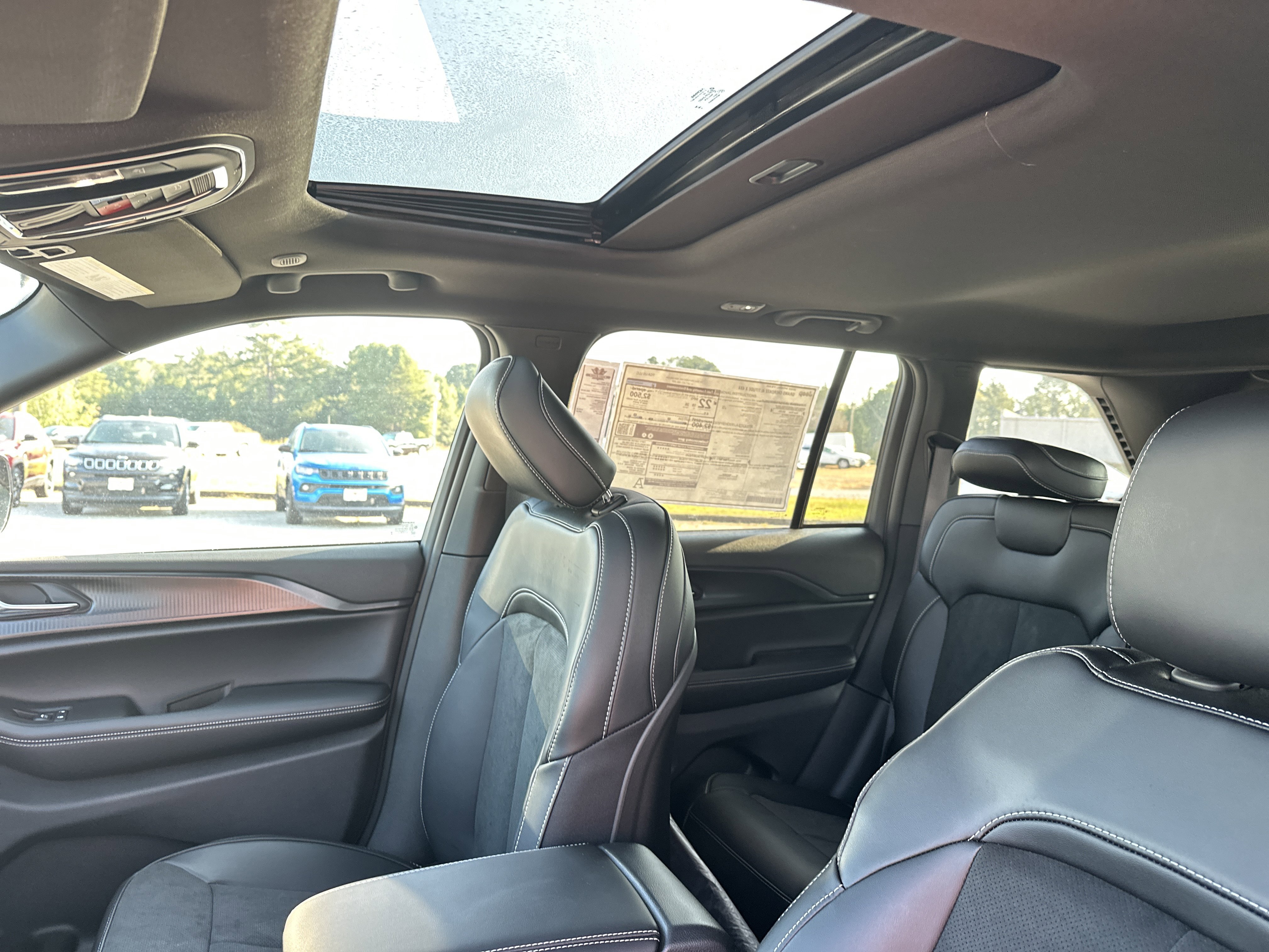 2025 Jeep Grand Cherokee Altitude - Photo 33