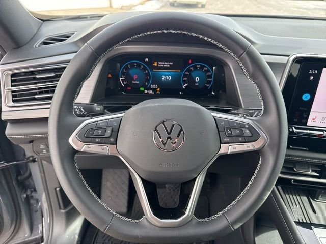 New 2026 Pure Gray Volkswagen 2.0T SE w/Technology image 28
