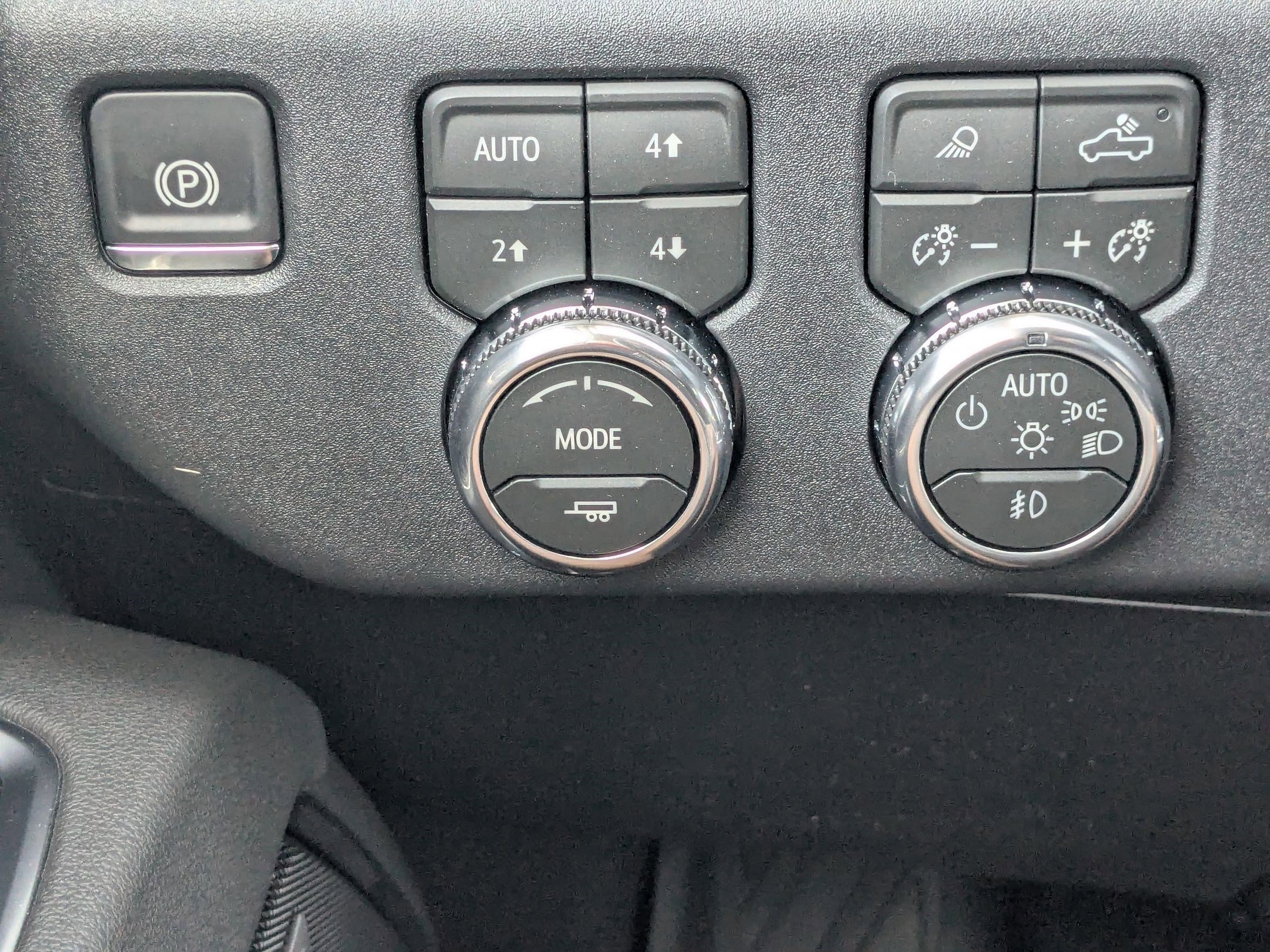 2026 GMC Sierra 2500HD SLT - Photo 14