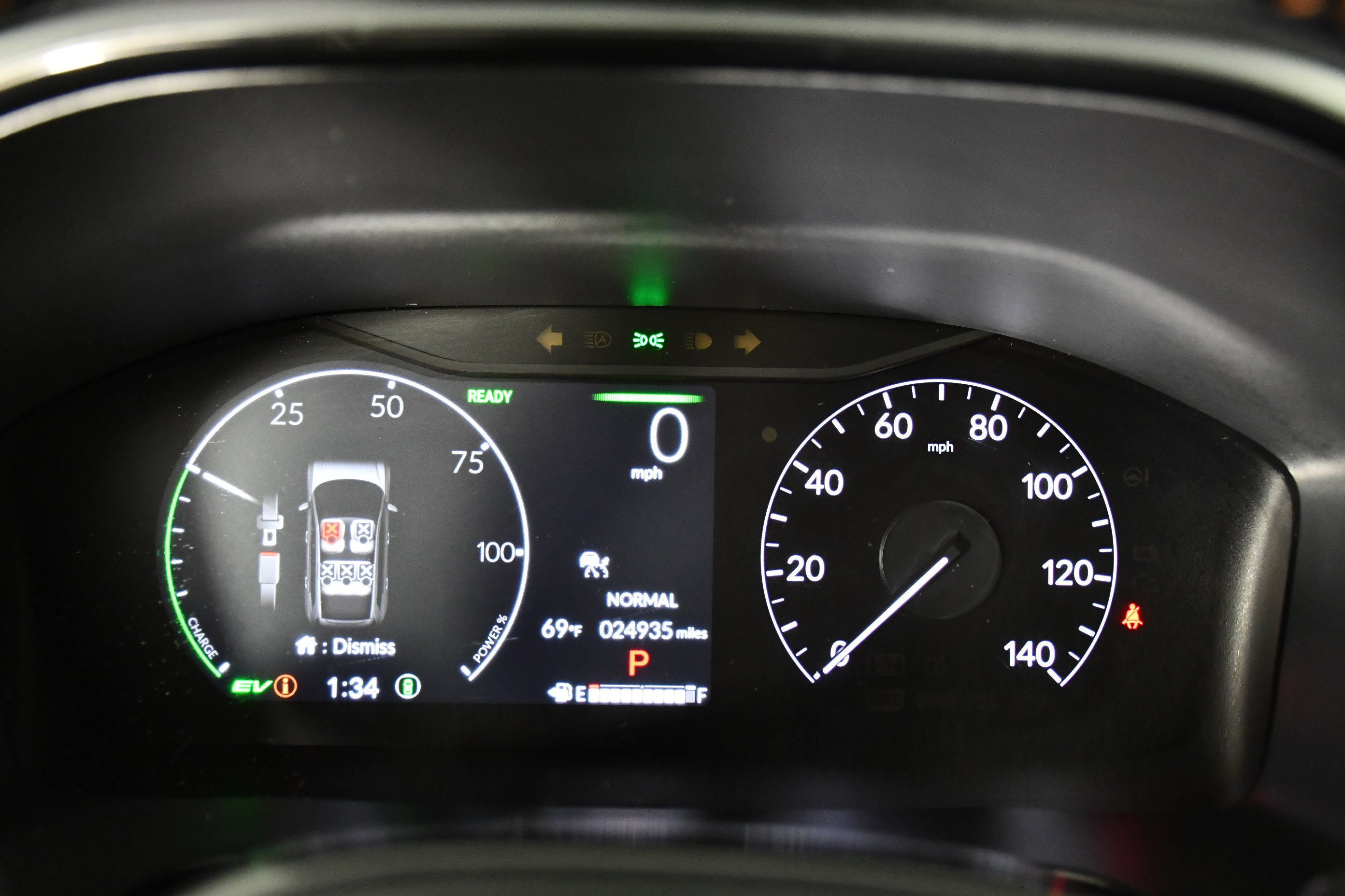 Used 2025 Meteorite Gray Metallic Honda Sport Touring image 18