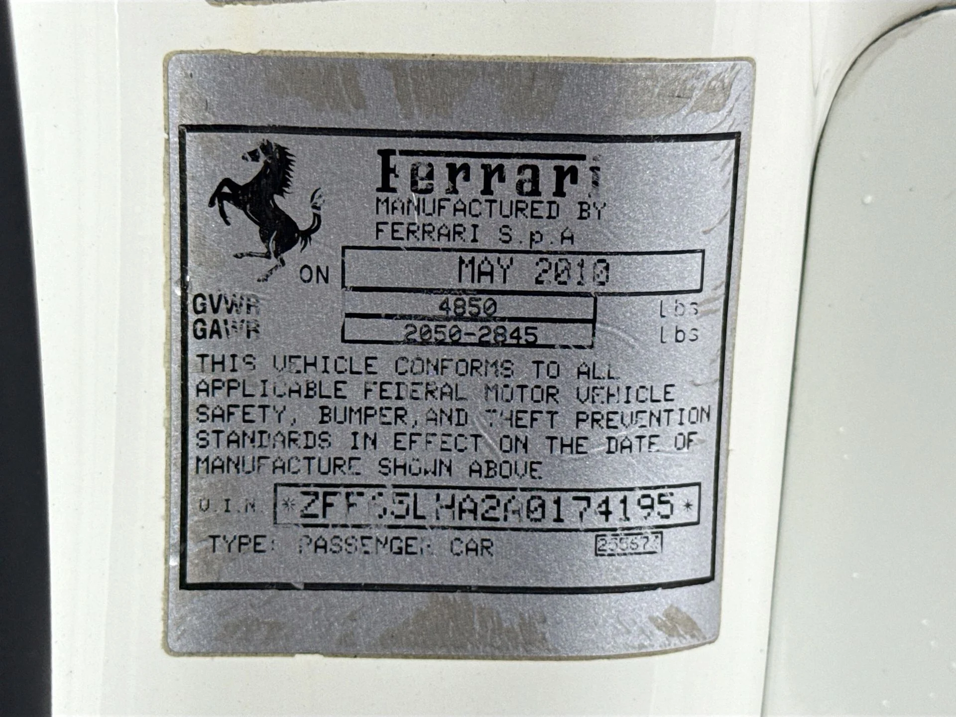 Used 2010 Bianco Avus Ferrari Base image 27