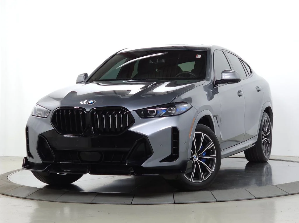 Used 2025 Gray BMW xDrive40i image 1