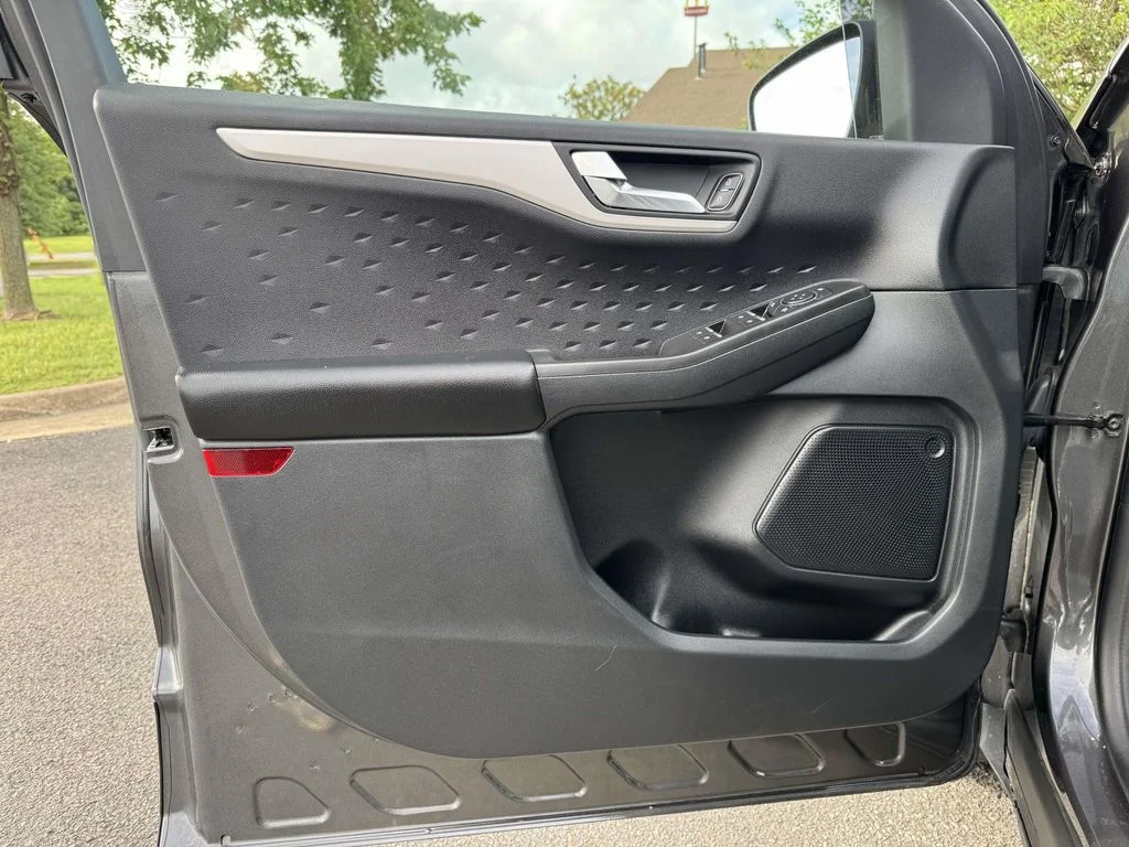 Used 2020 Gray Ford SE Sport image 26