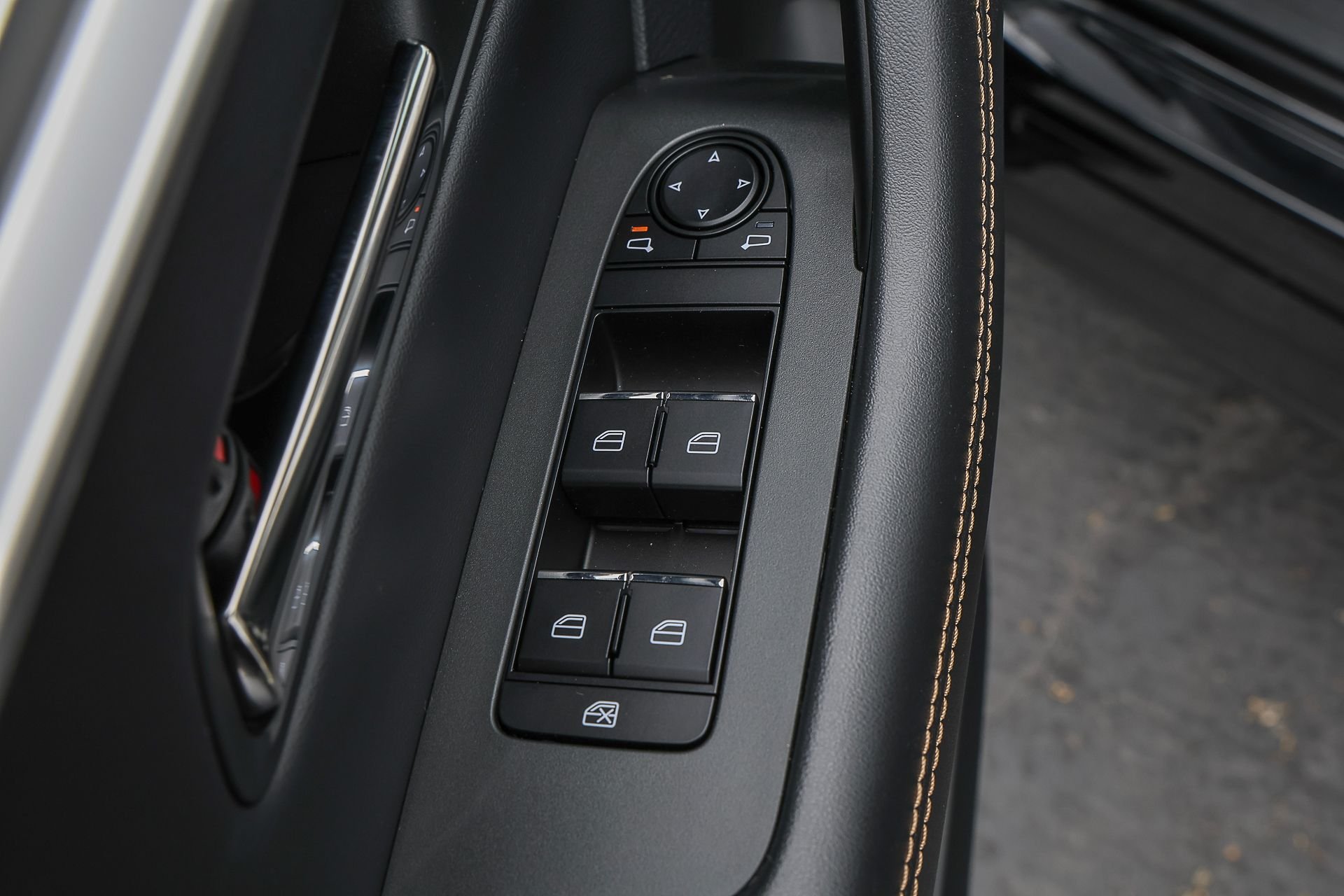 2026 Mazda CX-70 Preferred Package - Photo 25