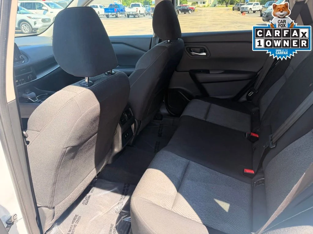 Used 2024 Pearl Nissan SV image 22
