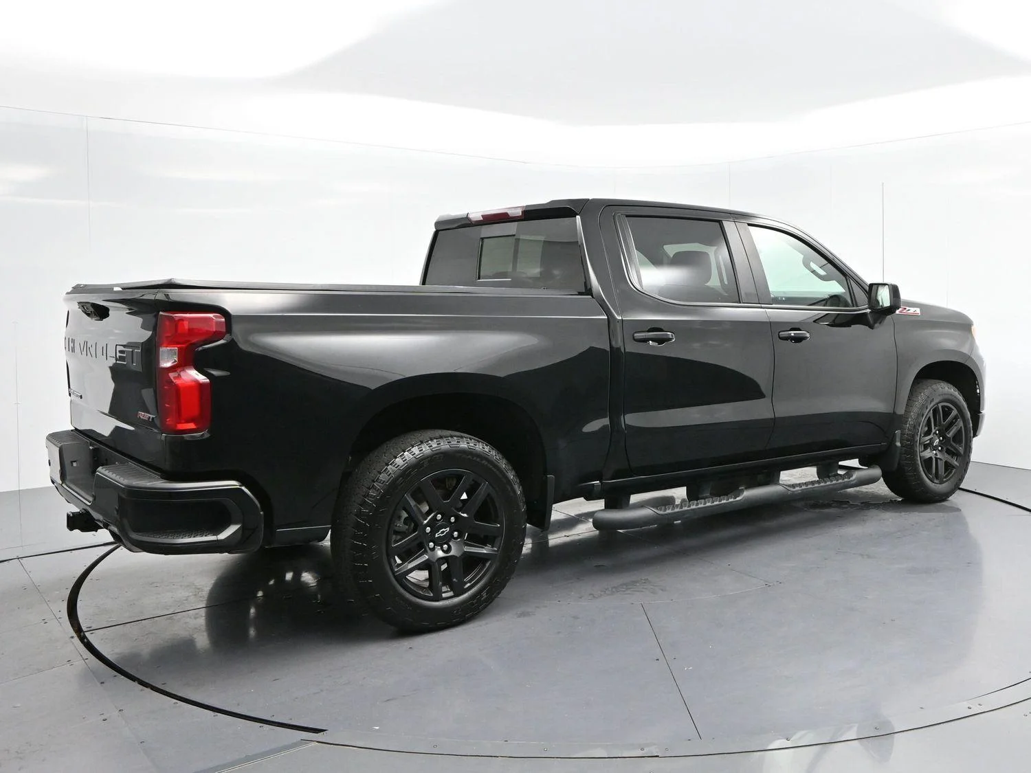 Used 2023 Black Chevrolet RST image 7