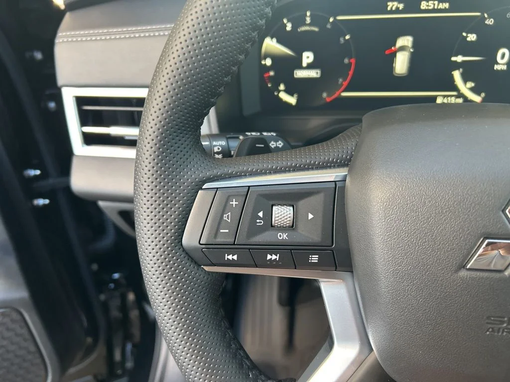 New 2026 Black Mitsubishi SE image 47