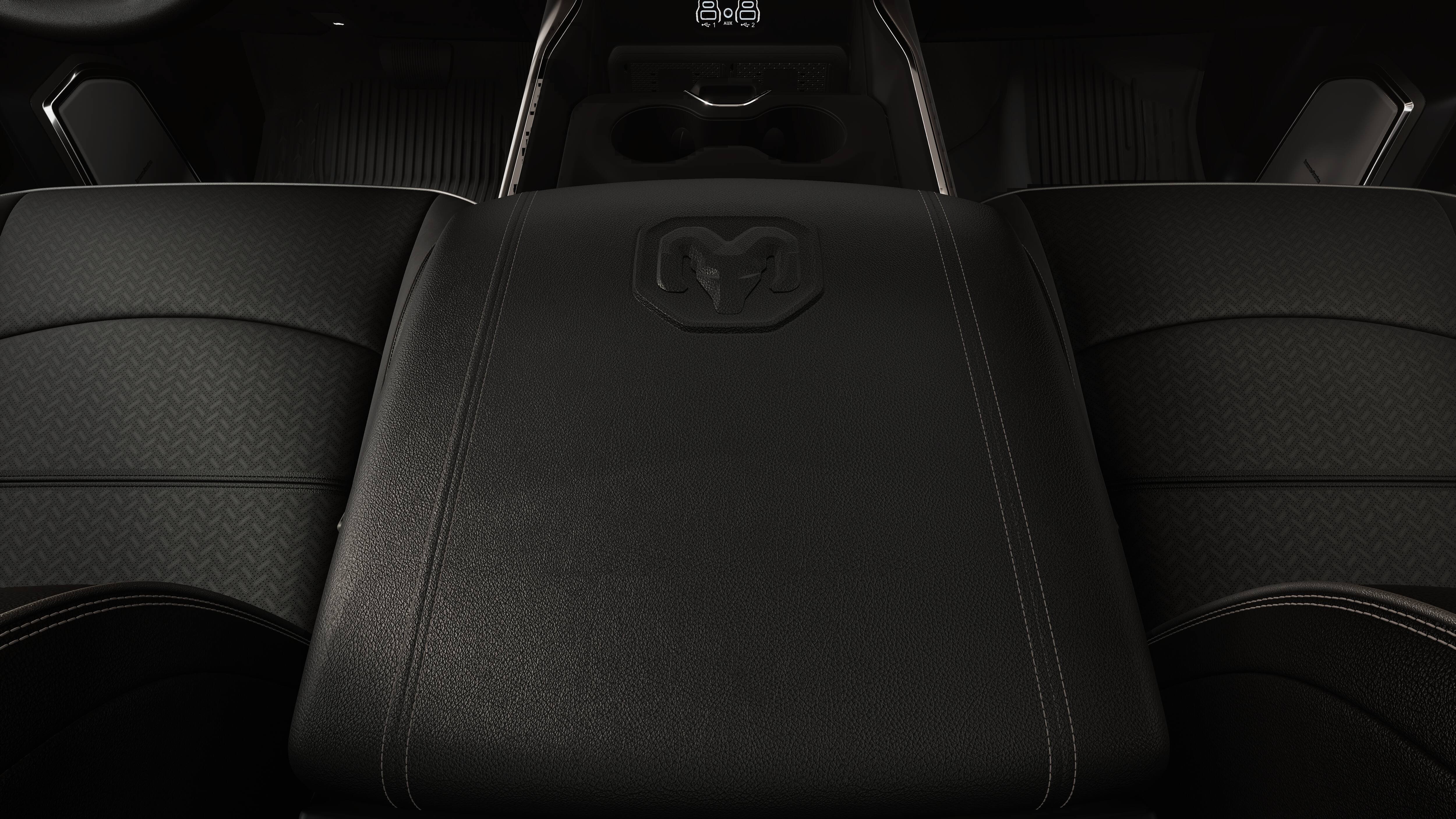 New 2026 Diamond Black Crystal Pearl-Coat Exterior Paint RAM Laramie image 16