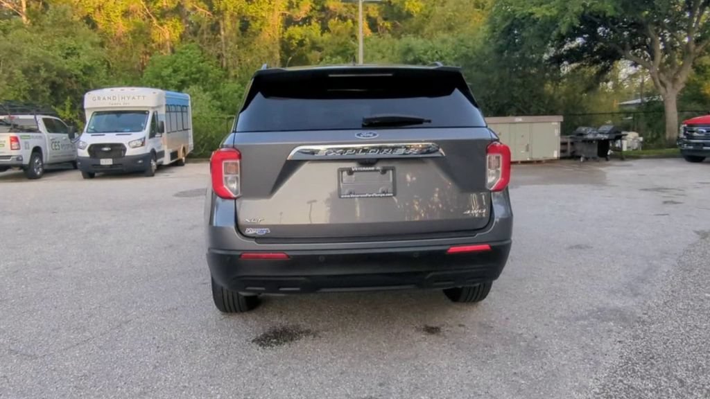 Used 2023 Carbonized Gray Metallic Ford XLT image 21