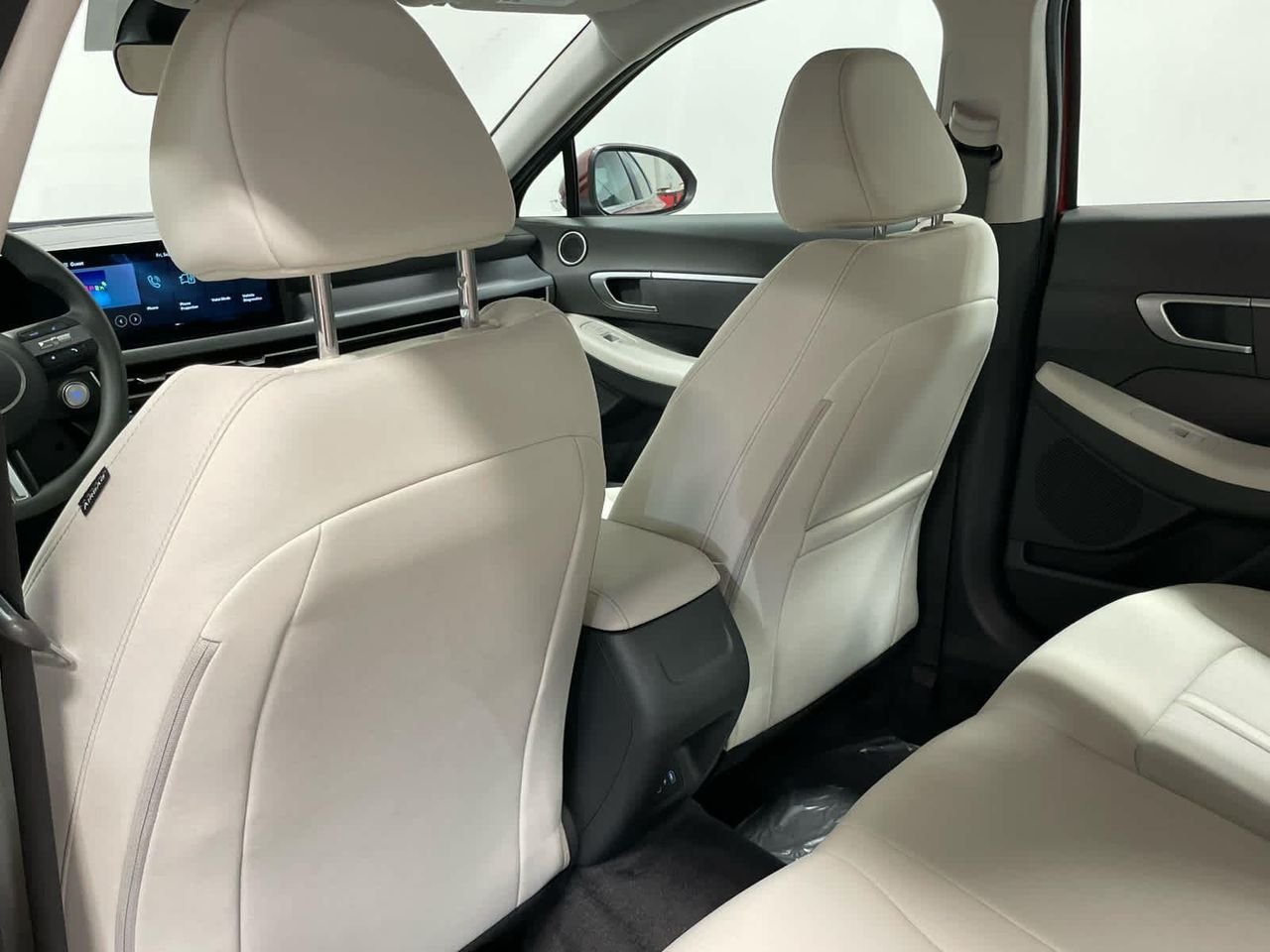 New 2026 Serenity White Hyundai SE image 21