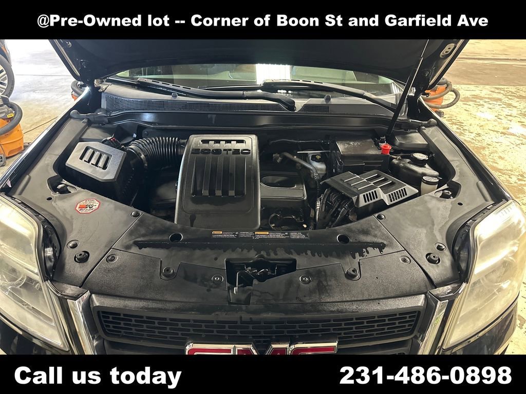 Used 2014 Carbon Black Metallic GMC SLE image 2