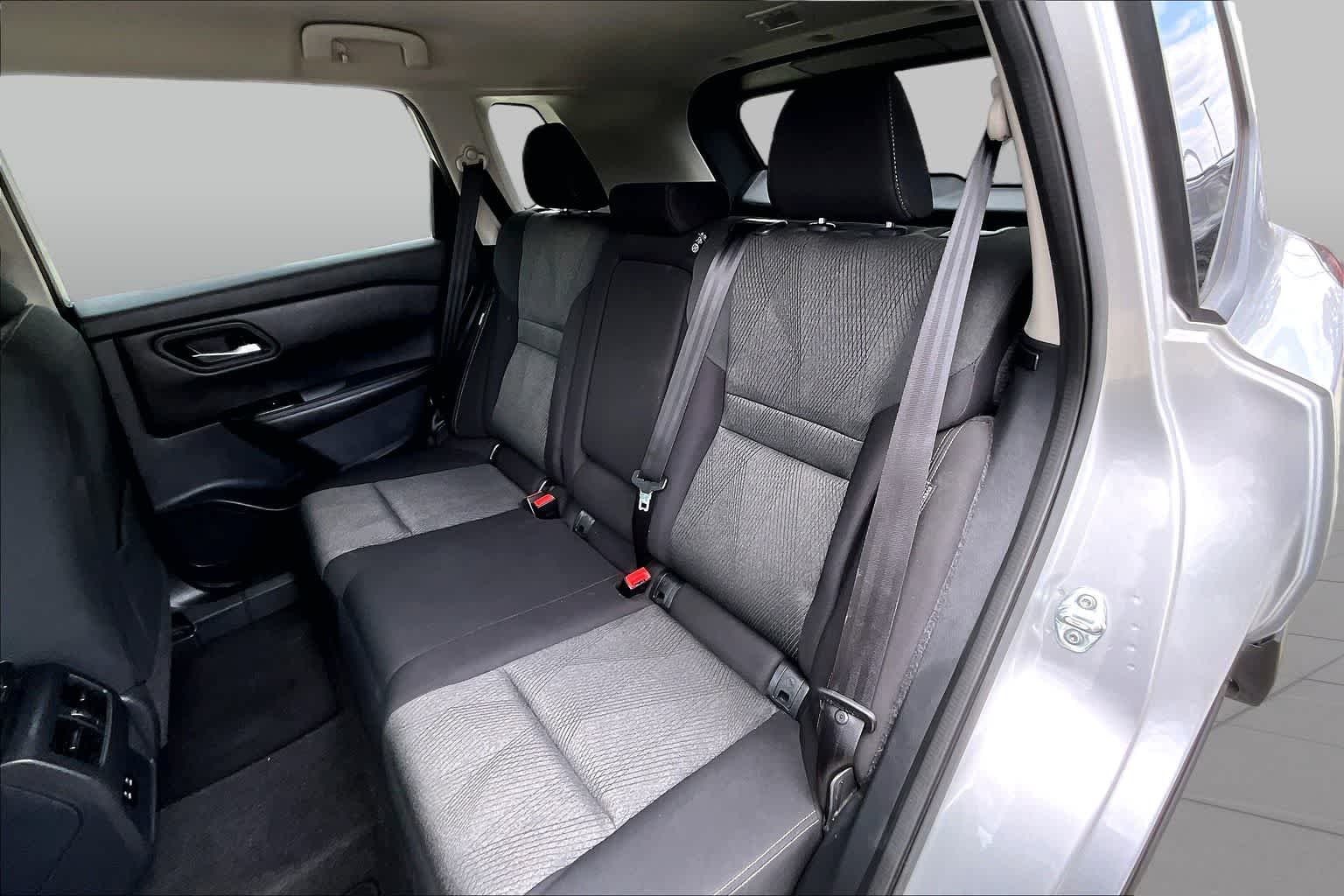 Used 2024 Brilliant Silver Metallic Nissan SV image 19