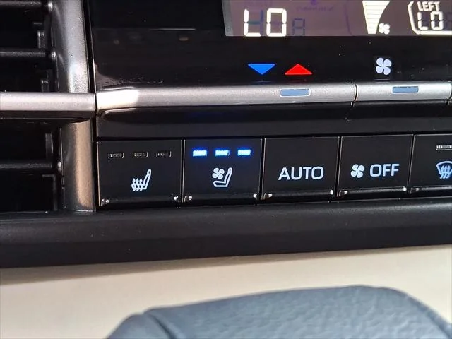 Certified Used 2023 CYPRESS Toyota  image 30