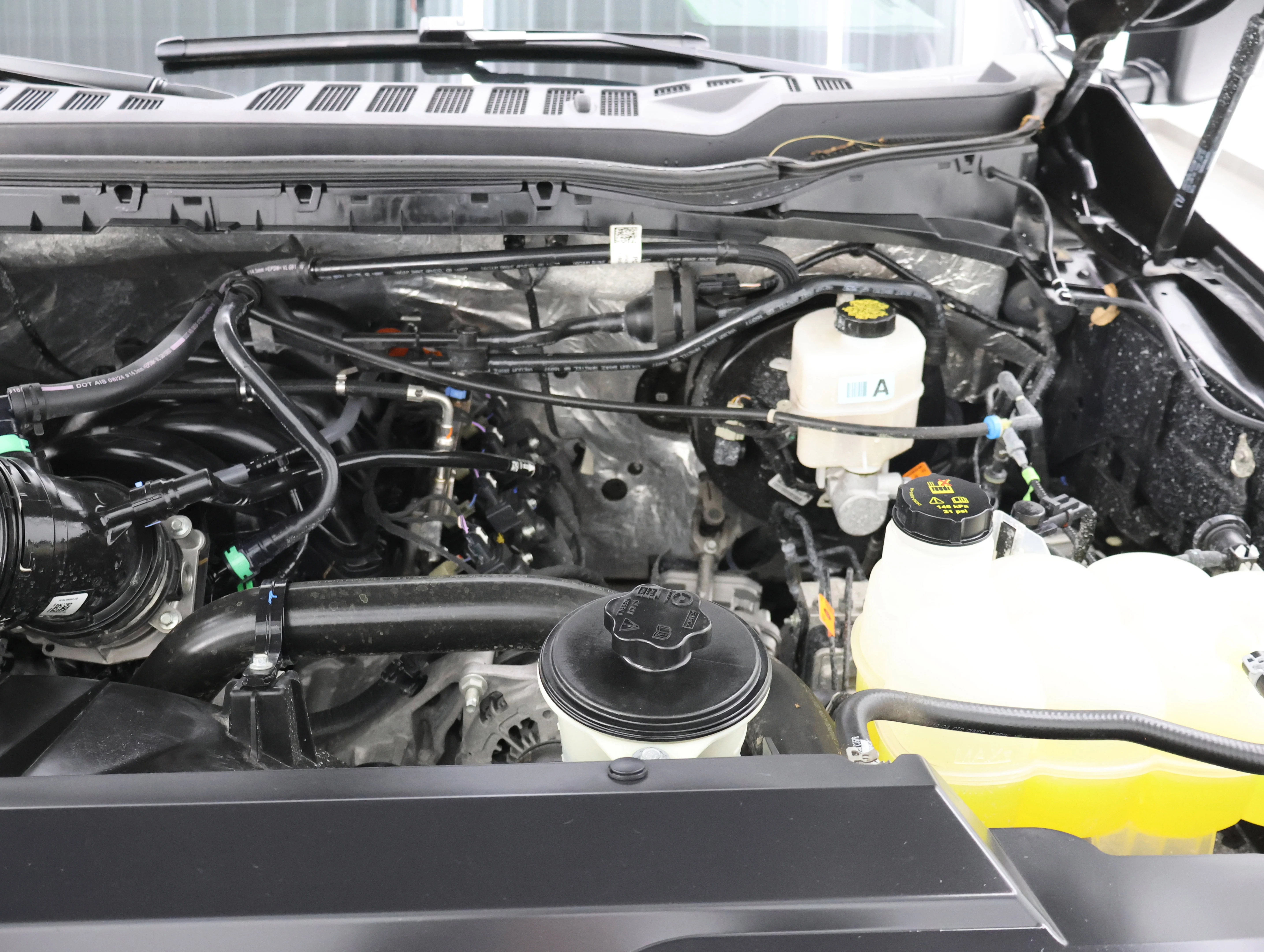 Used 2024 Agate Black Metallic Ford XLT image 16