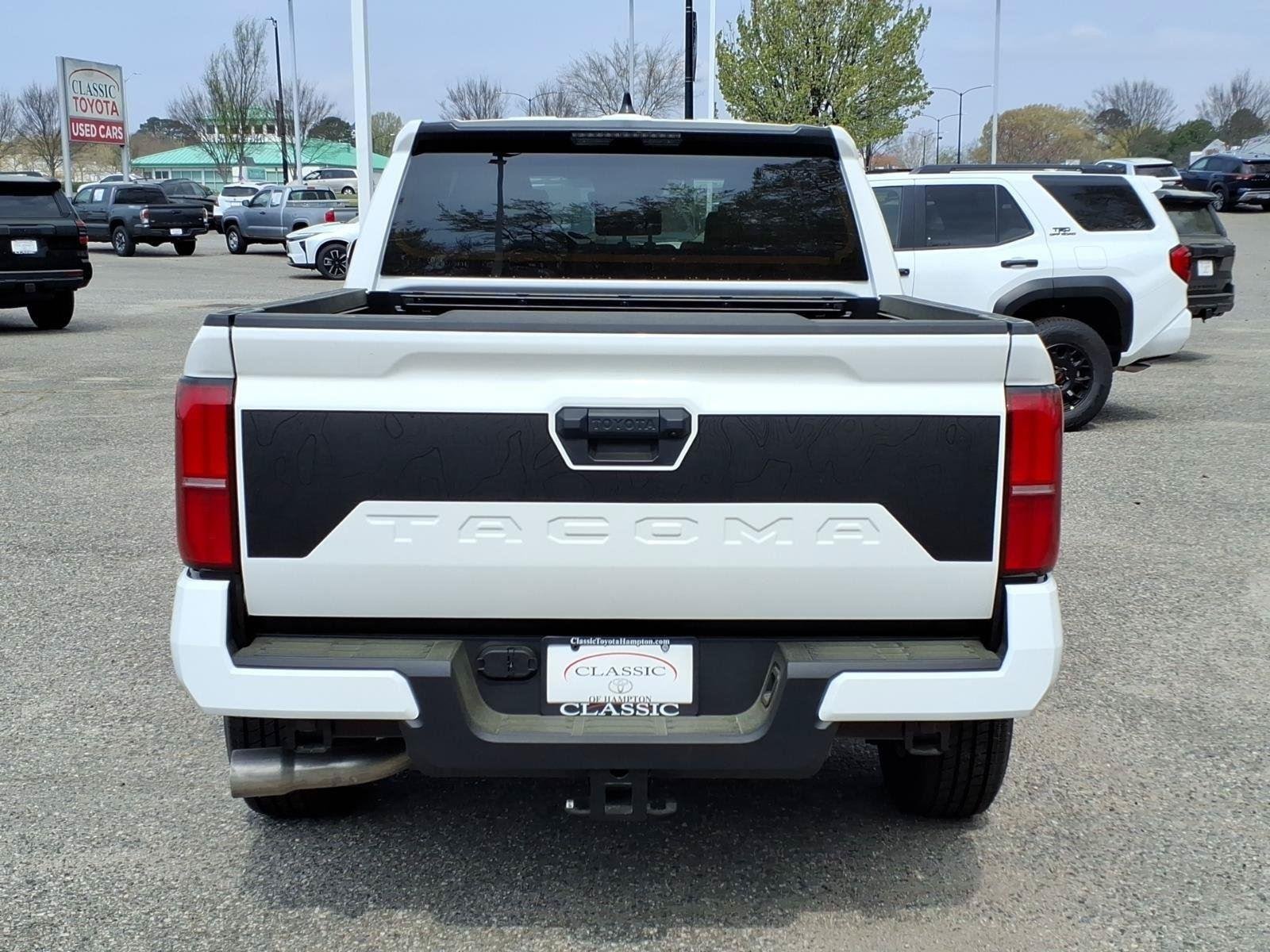 2026 Toyota Tacoma SR5 - Photo 9