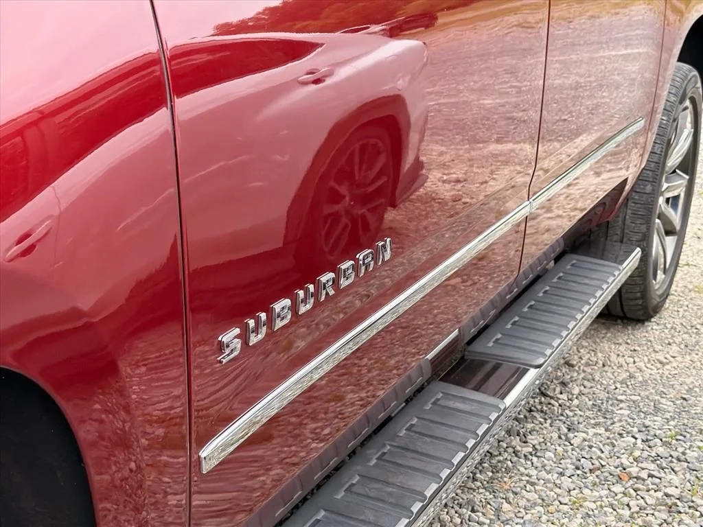 Used 2019 Red Chevrolet LT image 8