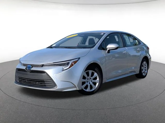 2025 Toyota Corolla LE Hybrid CVT's photo