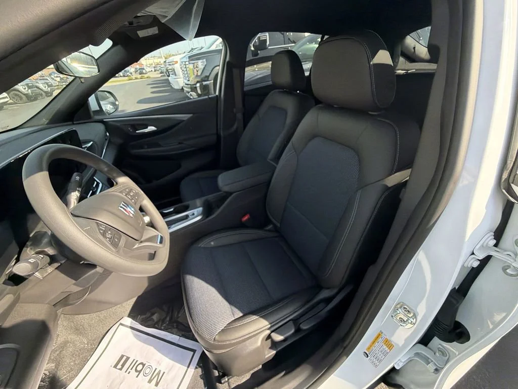 New 2026 Summit White Buick Preferred image 17