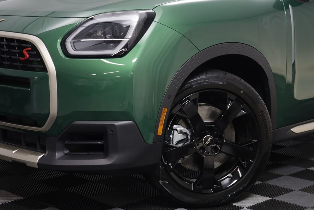 New 2027 British Racing Green MINI Iconic image 4