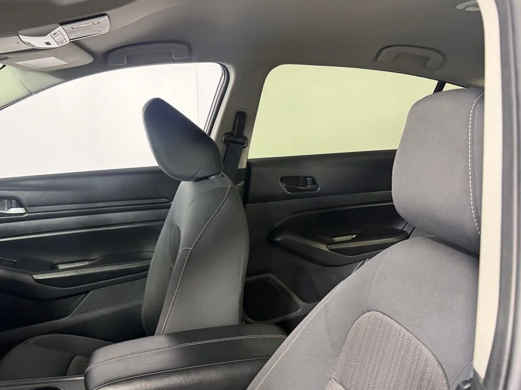 2025 Nissan Altima SV - Photo 23