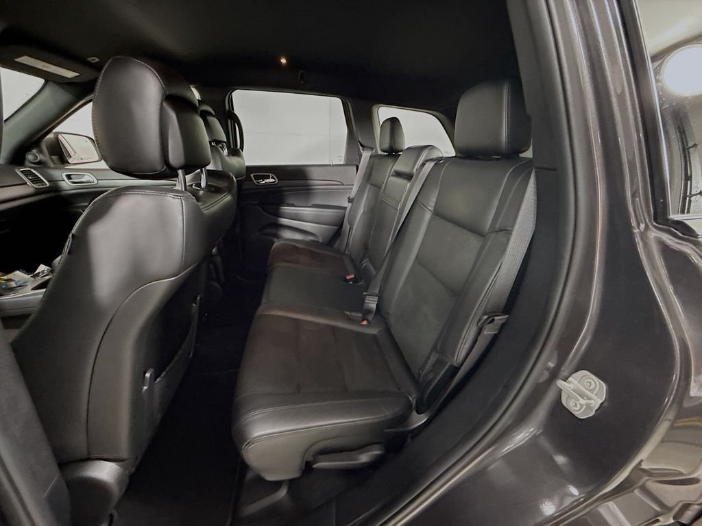 Used 2021 Granite Crystal Metallic Clearcoat Jeep Laredo X image 25