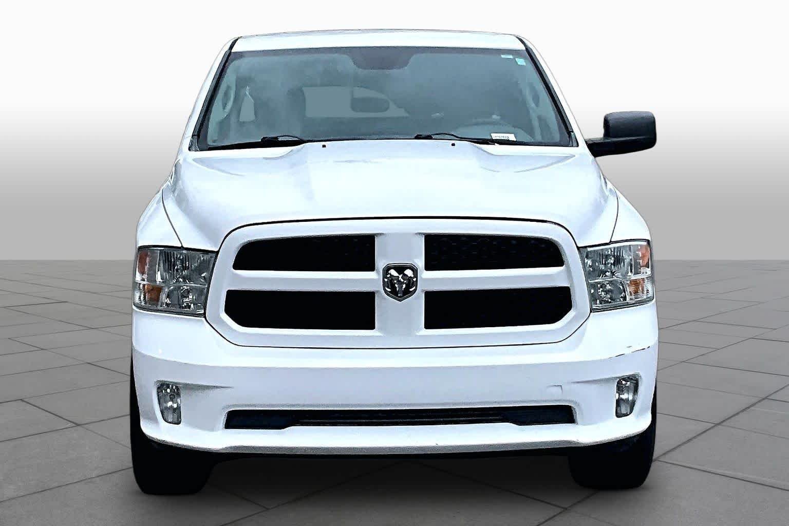 Used 2015 Bright White Clearcoat Ram Express image 3