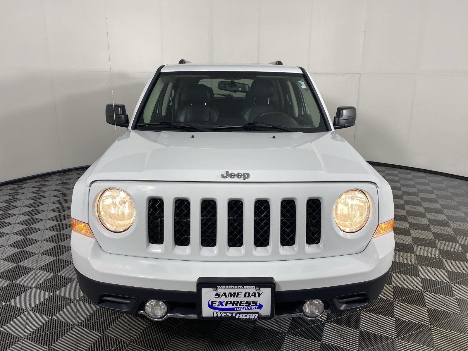 Used 2016 Bright White Clearcoat Jeep High Altitude Edition image 9