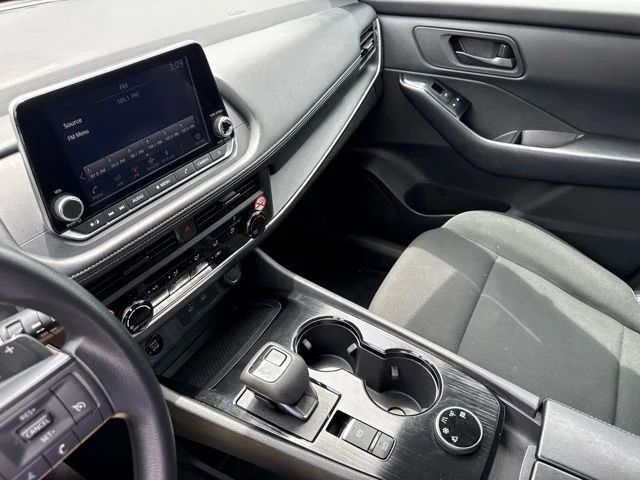 Used 2024 Silver Nissan S image 40