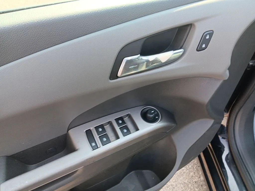 Used 2017 Mosaic Black Metallic Chevrolet Premier image 15