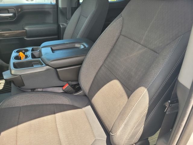 Used 2019 Silver GMC SLE image 13