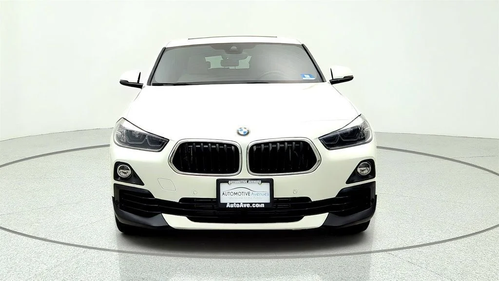 Used 2020 Alpine White BMW xDrive28i Sports Activity Coupe w/ Premium Package image 2