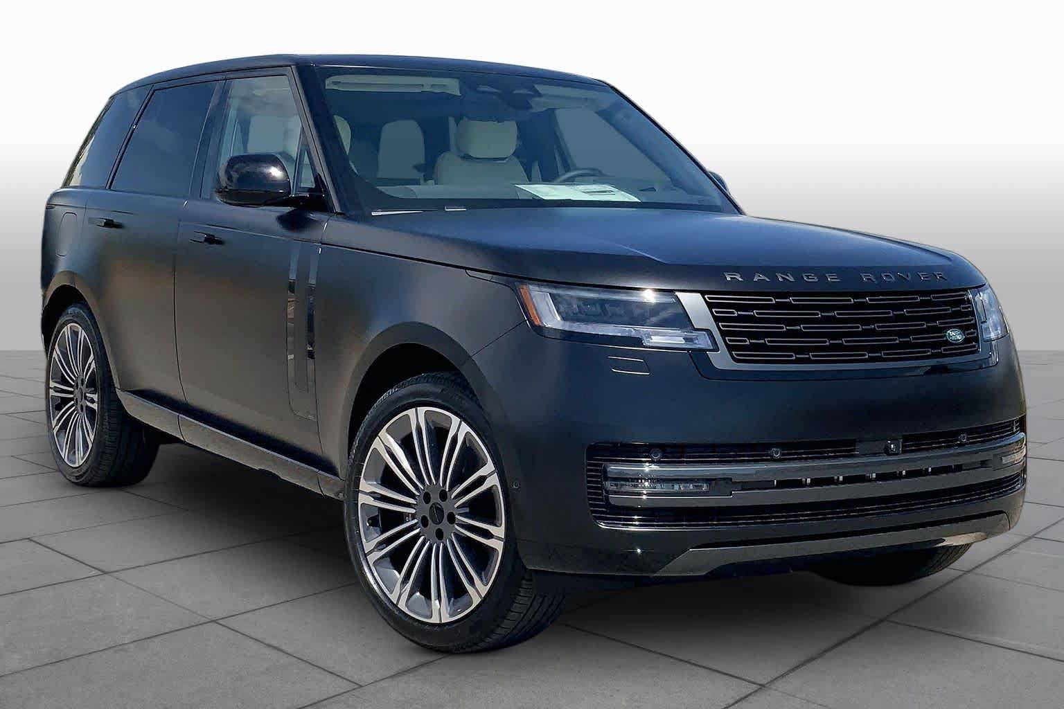 New 2026 Obsidian Black Satin Land Rover SE image 2
