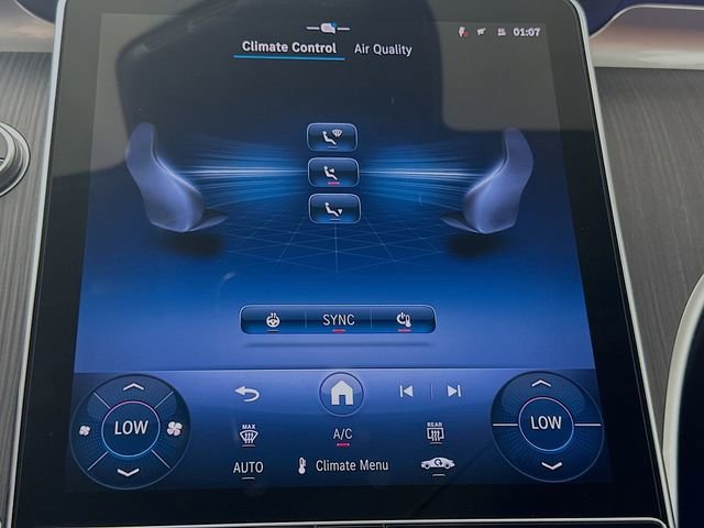 New 2026 Selenite Grey Metallic Mercedes-Benz C 300 image 47