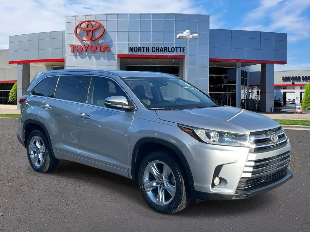 Used 2017 Silver Toyota Limited image 1