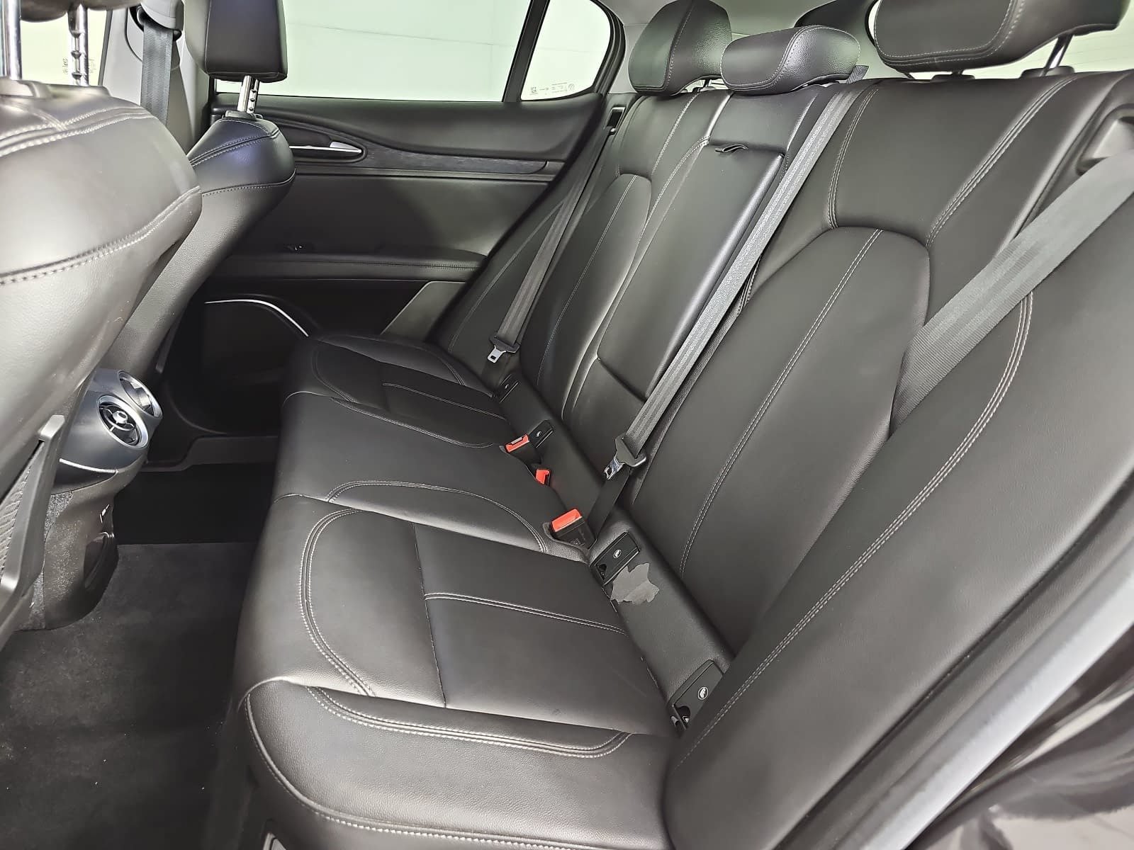 Used 2020 Black Alfa Romeo Base image 14