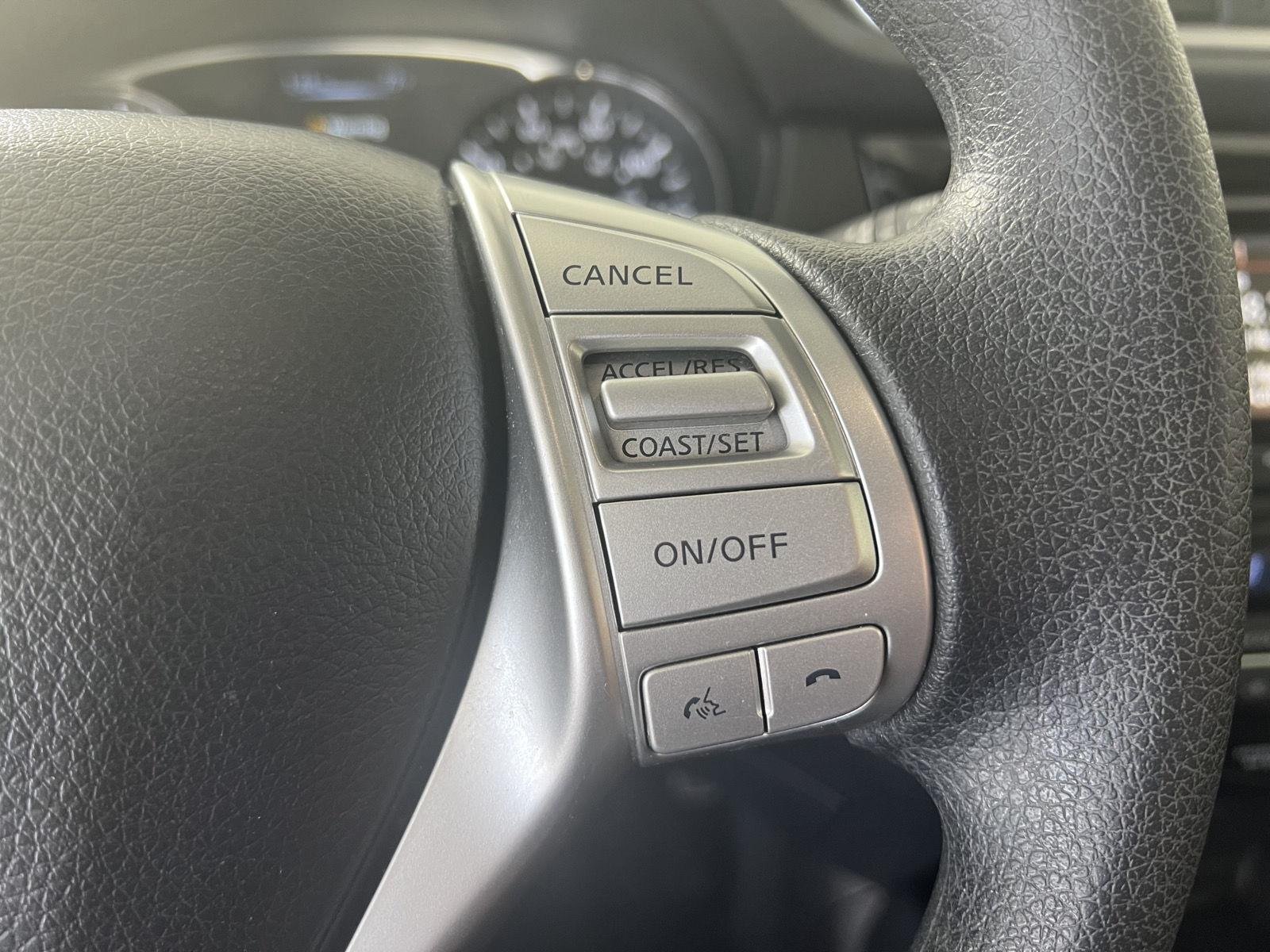 Used 2016 Magnetic Black Nissan SV image 12