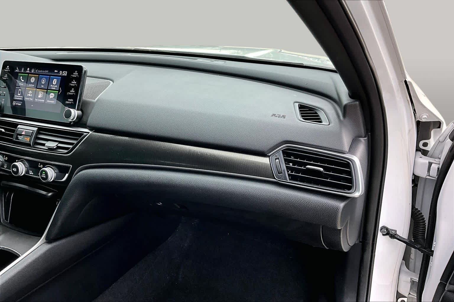 Used 2022 Platinum White Pearl Honda Sport image 17