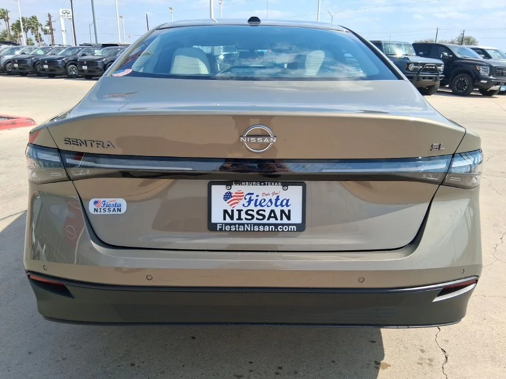 2026 Nissan Sentra SL - Photo 6