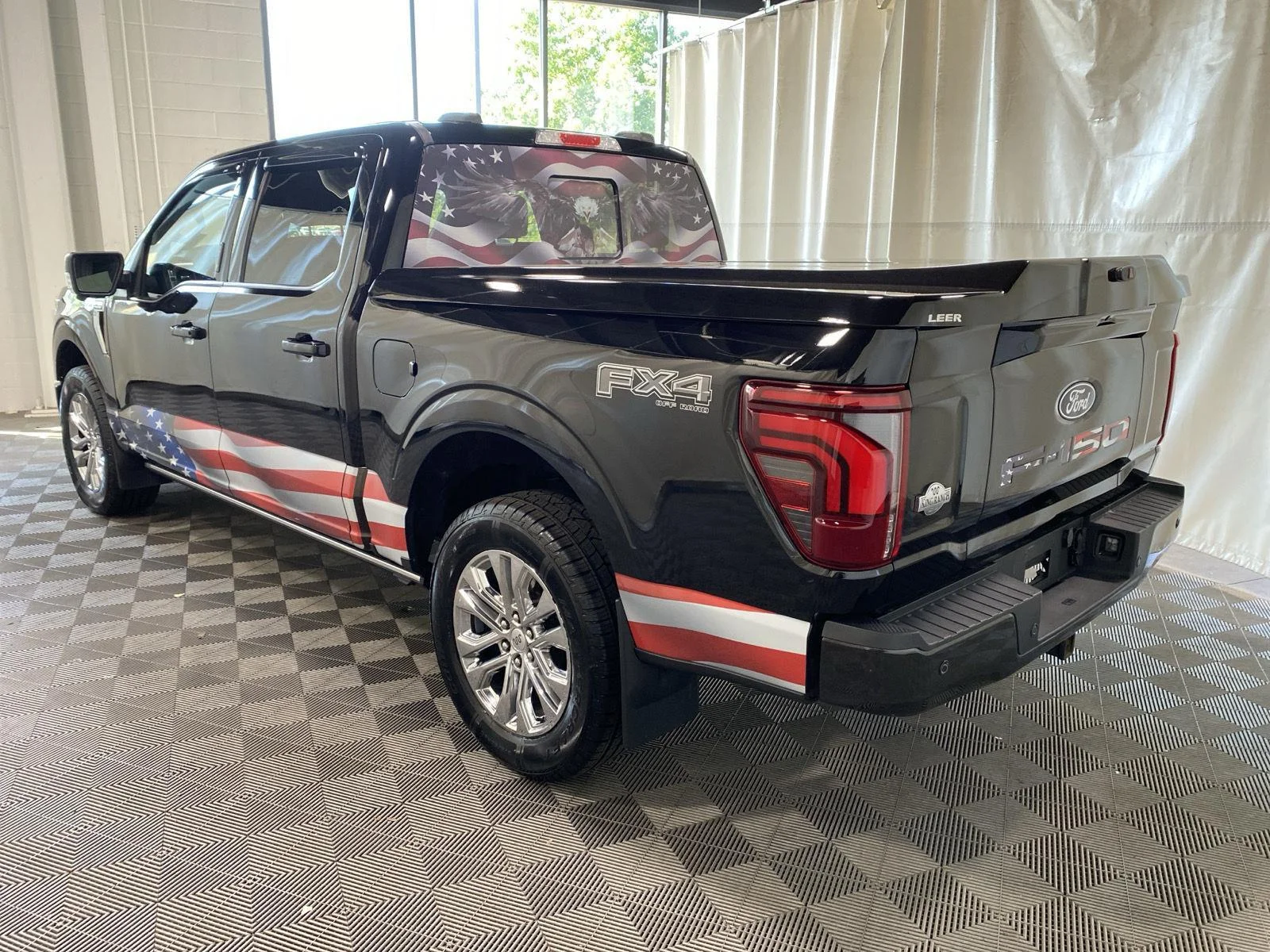 Used 2024 Black Metallic Ford King Ranch image 9