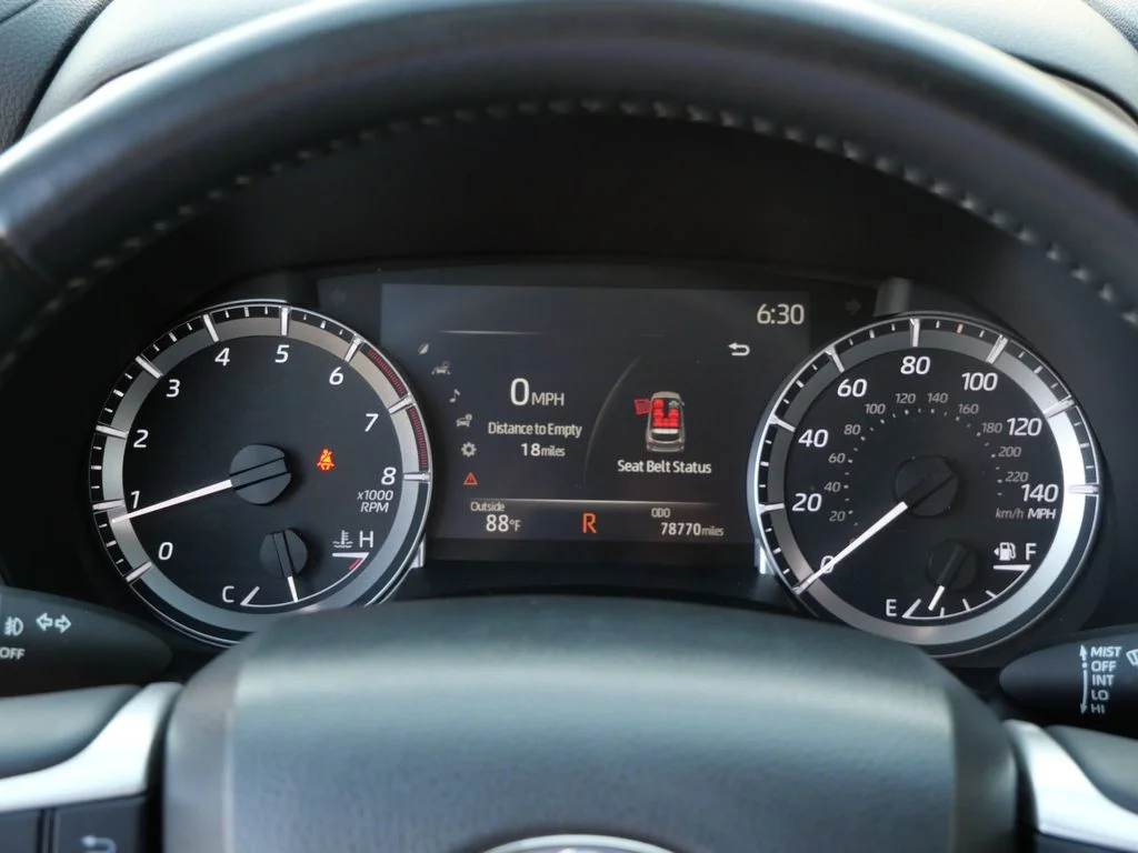 2023 Toyota Highlander XLE - Photo 24