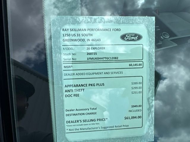 New 2026 Star White Metallic Tri-Coat Ford Platinum™ image 2