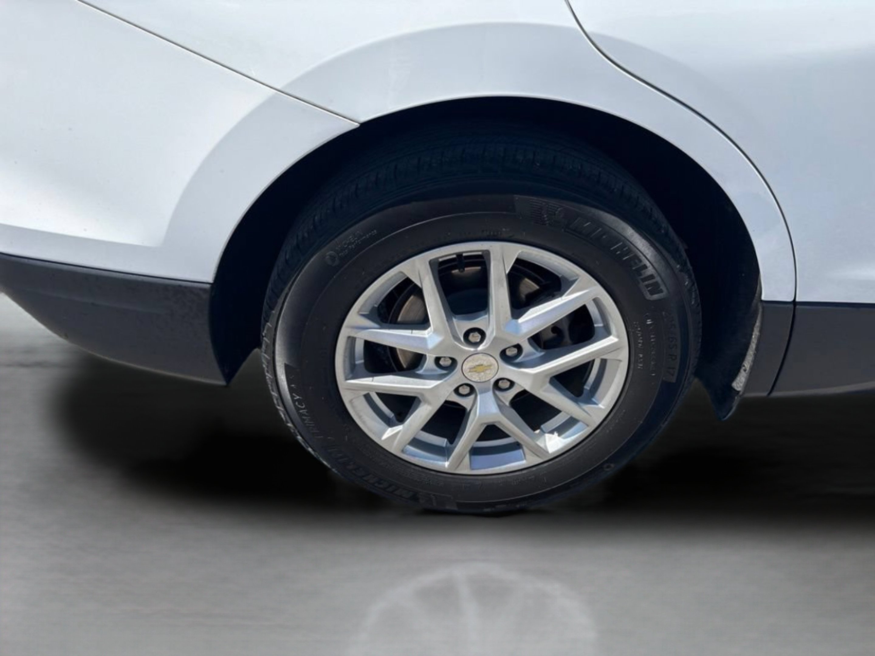 Used 2022 Summit White Chevrolet LT image 34