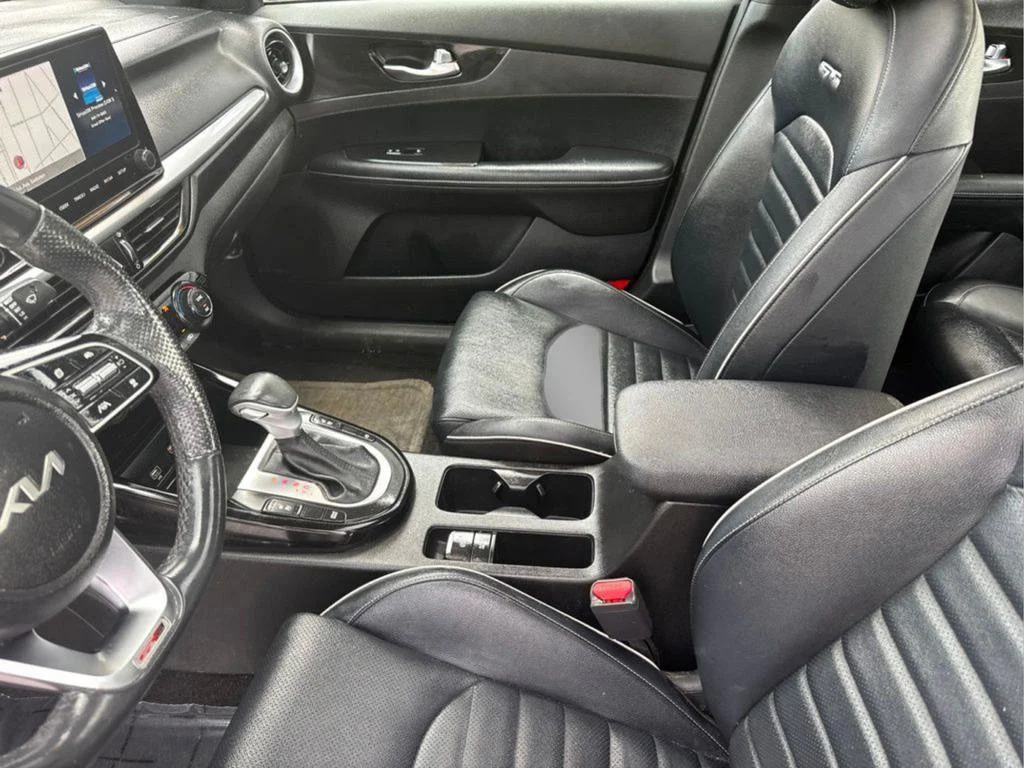 Used 2023 Gravity Gray Kia GT-Line image 19