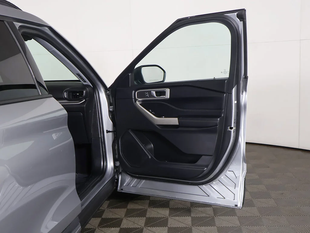 Used 2022 Silver Ford XLT image 20