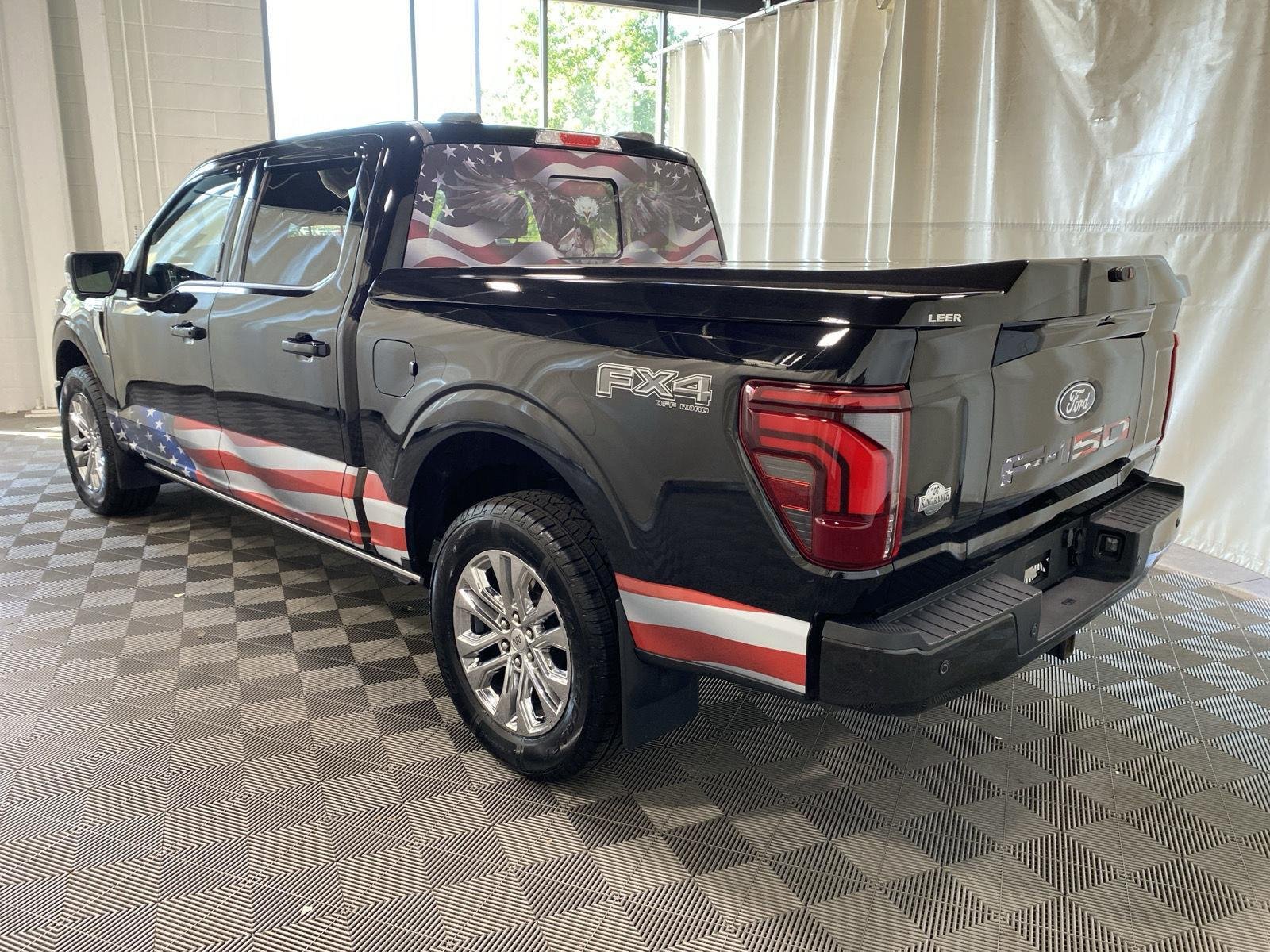Used 2024 Black Metallic Ford King Ranch image 9