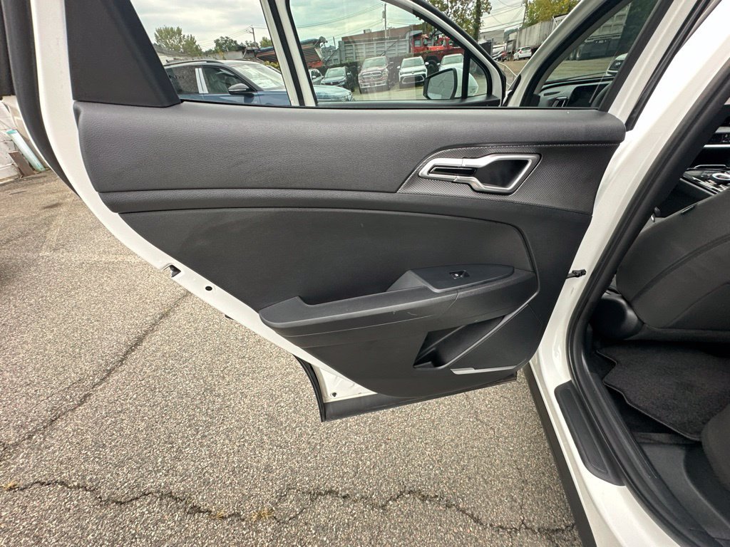 Used 2023 White Kia LX image 24